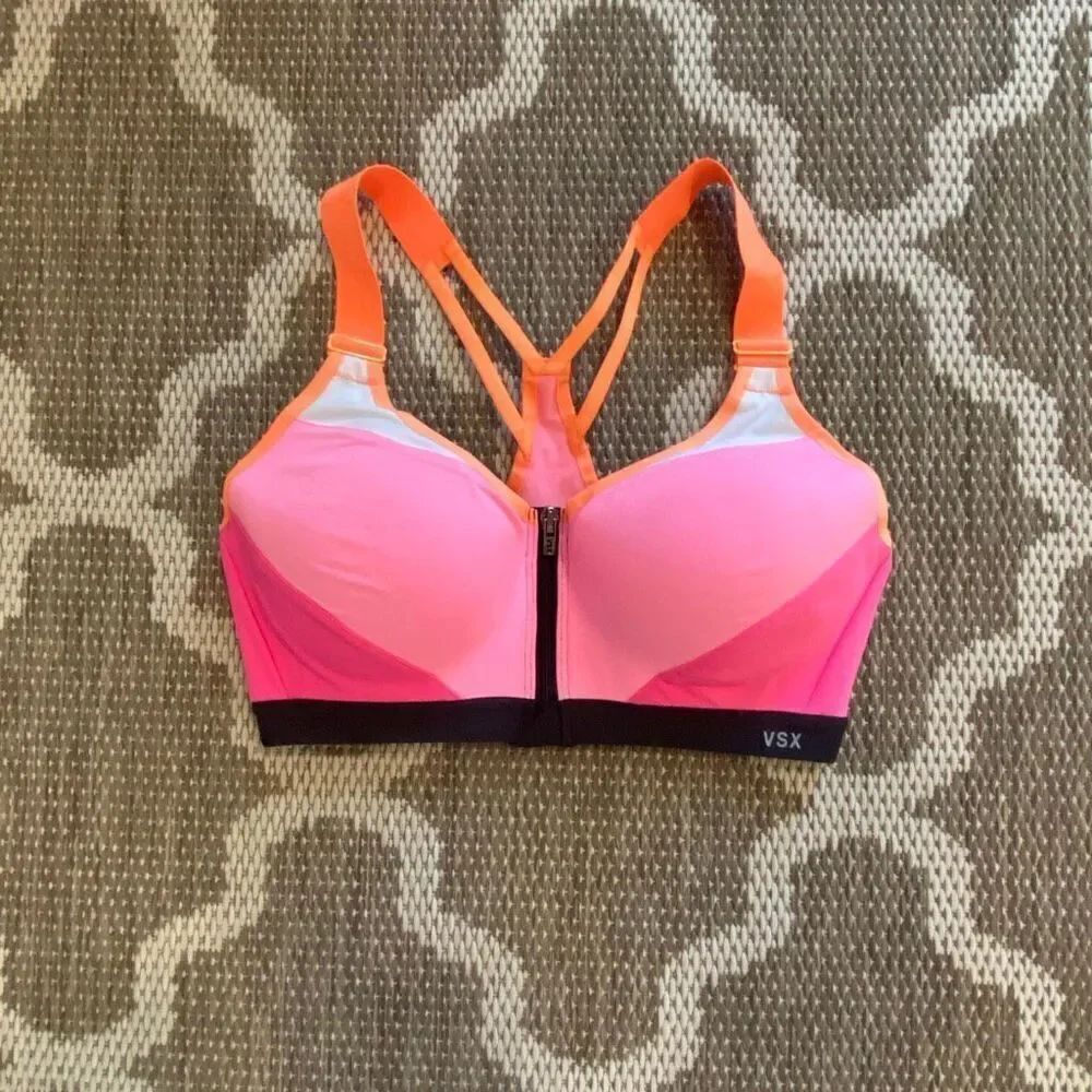 Victoria’s Secret sports bra size 34D
